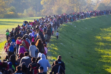 Complying-with-IHL-in-large-scale-conflicts-movement-mass-displacement-and-maintaining-family-li