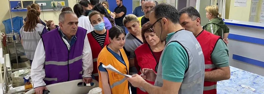 The ICRC organizes courses on Basic Life Support, Basic Emergency Care and First Aid in Armenia. 